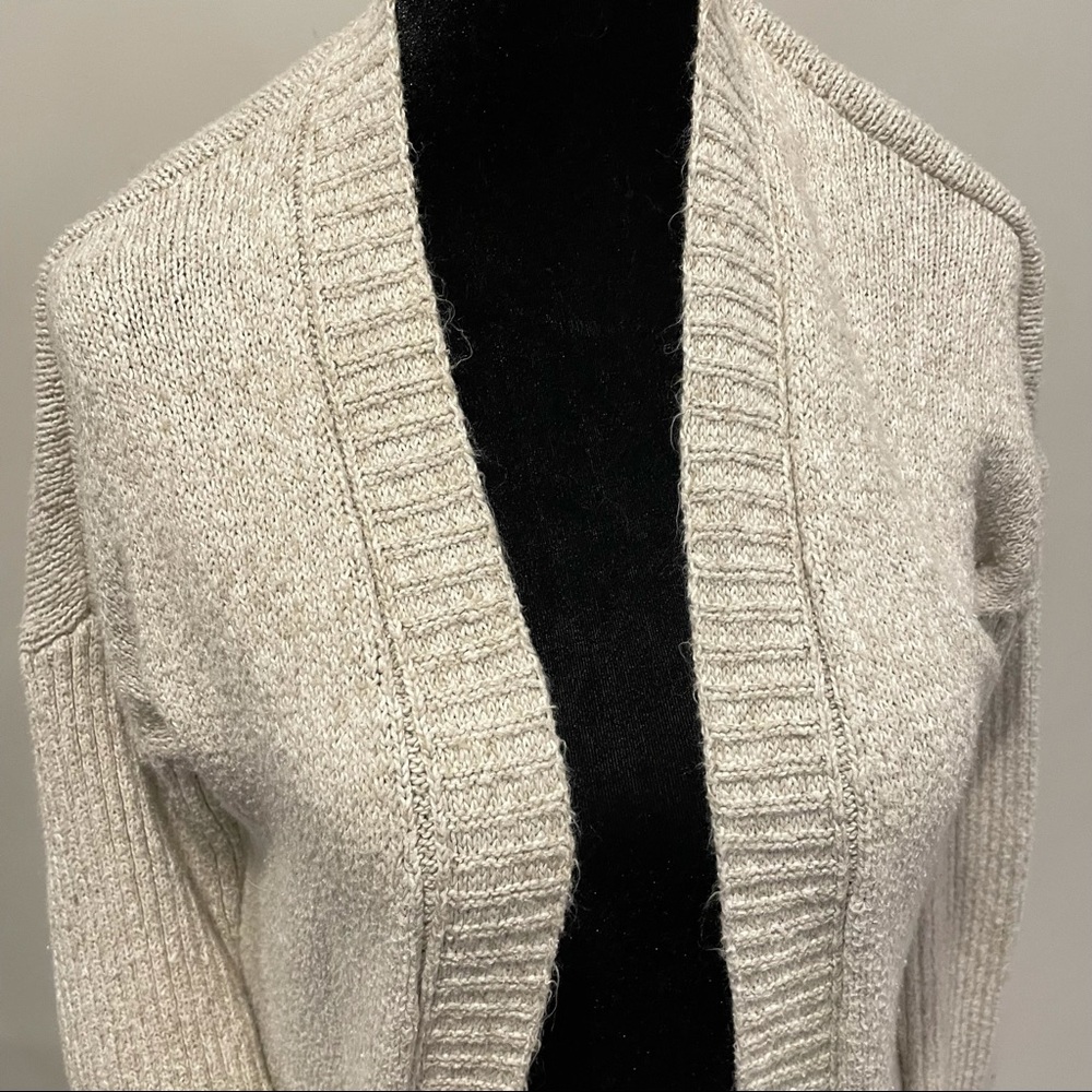 Hollister Knit Cardigan- Oatmeal XS - Picture 3 of 12